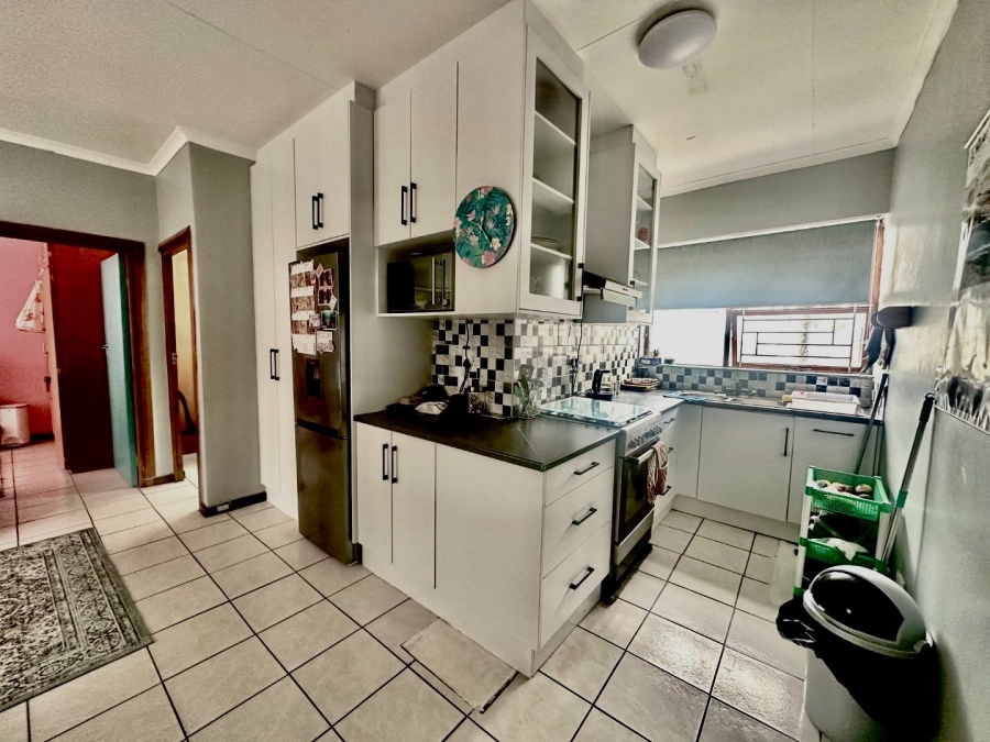 2 Bedroom Property for Sale in Denneoord Western Cape